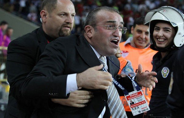 Böylesi görülmedi! Abdurrahim Albayrak 