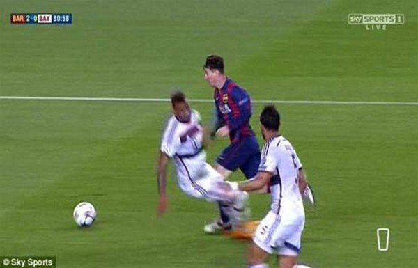 'Lionel Messi, Boateng'le dalga geçti!