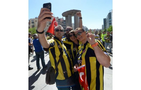Madrid sarı lacivert
