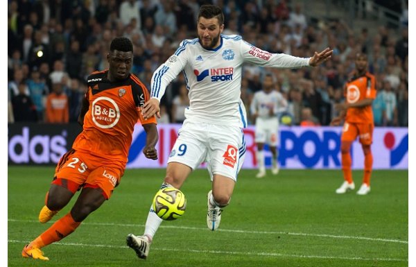 'Galatasaray'a transferde dev rakip!