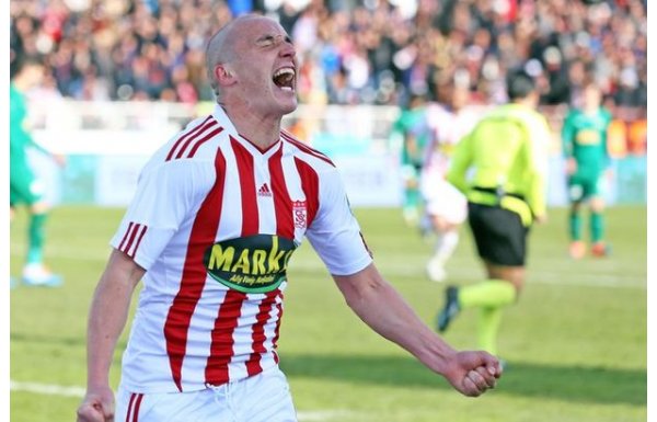 'Yıldız oyuncu Galatasaray'ı açıkladı!