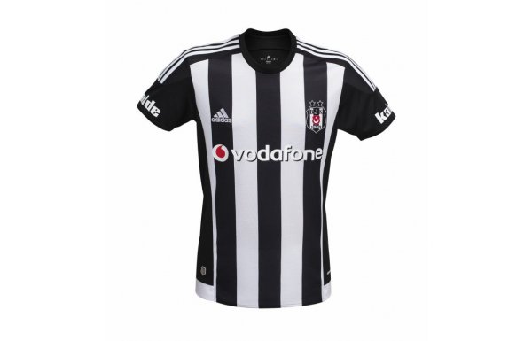 'Beşiktaş'ın yeni sezon formaları tanıtıldı