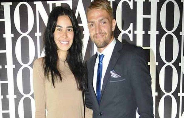 'Caner Erkin evi terk etti