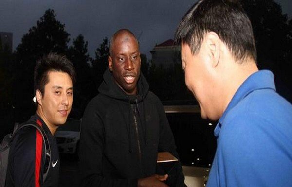 'Çin'de Demba Ba coşkusu!