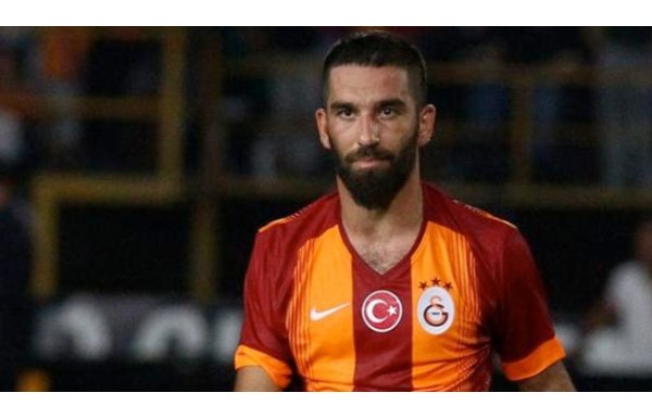 Hakan Şükür