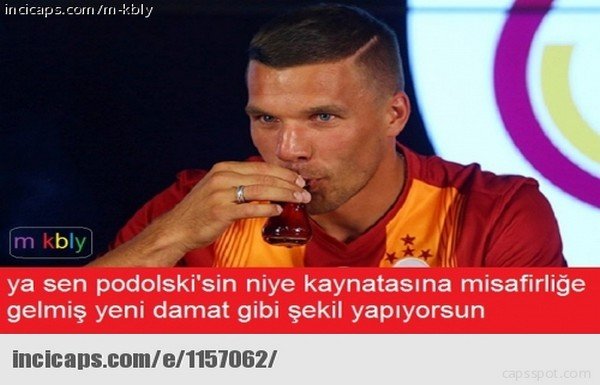 'Transferler açıklandı sosyal medya bu capslerle çalkalandı