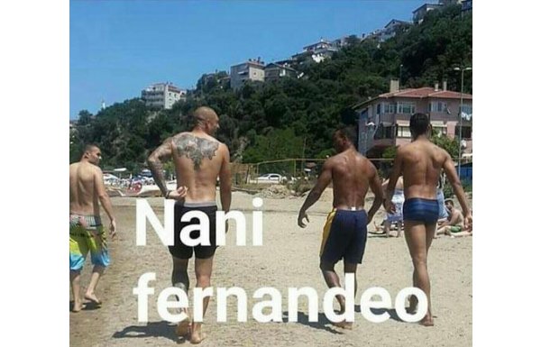 1 AY ÖNCE IBIZA’DA, BAYRAMDA POYRAZKÖY’DE!