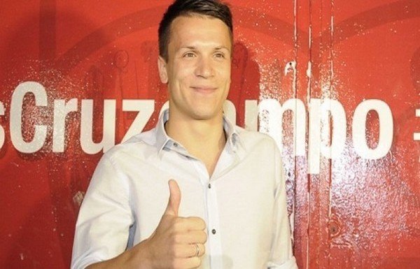 'Beşiktaş istedi, Sevilla'ya gitti!