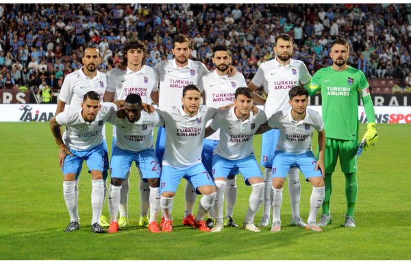 Trabzonspor-Differdange maçından kareler