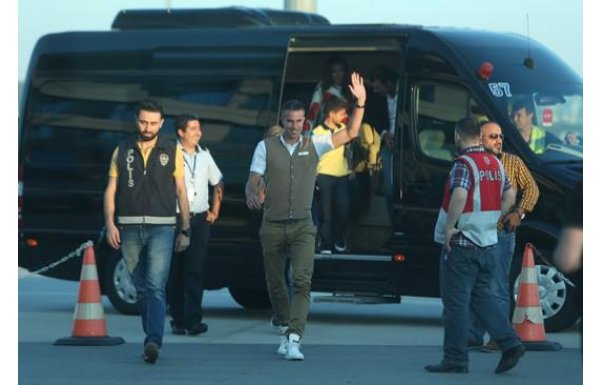 'Robin van Persie İstanbul'a geldi