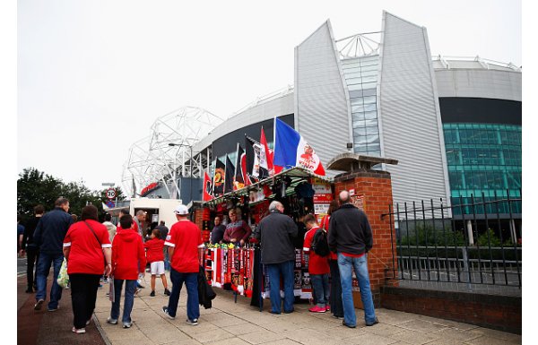 Manchester United - Newcastle maçı öncesi renkli görüntüler