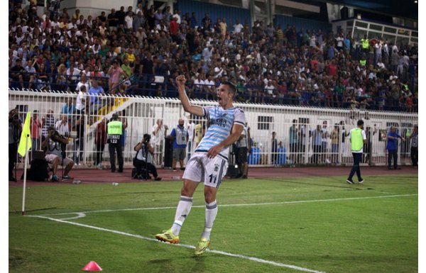 Van Persie'nin golü olay oldu