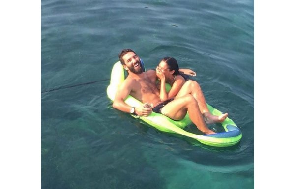 EVİ SAHİPLENMİŞSİN HEMEN