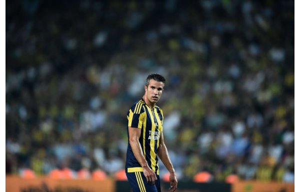 VAN PERSİE: GÖZÜMLE GÖRMEDEN İNANMAM