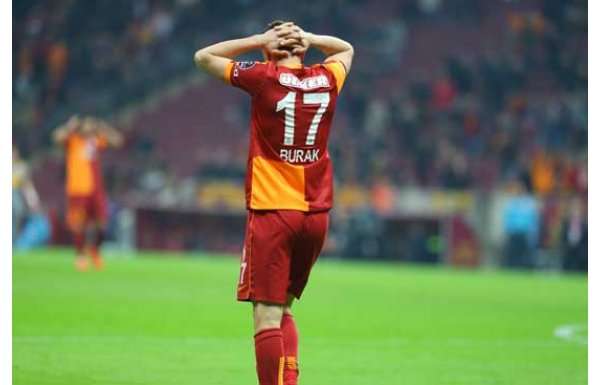 ’BİZ ŞAMPİYON YAPTIK. HOCA BİZİ BEĞENMİYOR’