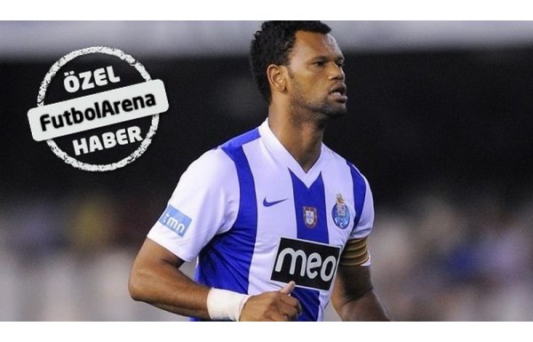 'Galatasaray'dan sürpriz stoper atağı