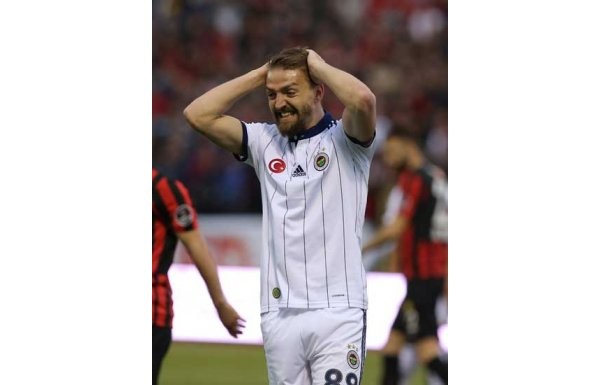 Caner Erkin bombası!