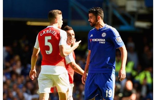 Chelsea - Arsenal maçında ortalık karıştı