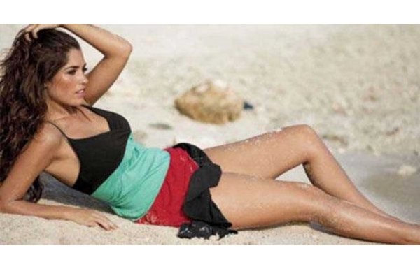 'Sneijder çiftinden bebek odasına 100 bin lira