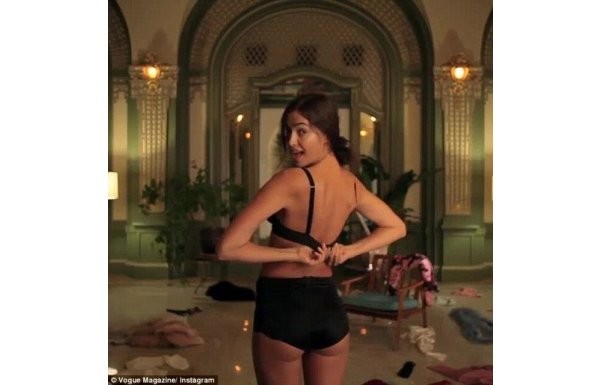 'Irina Shayk'tan olay yaratan kareler