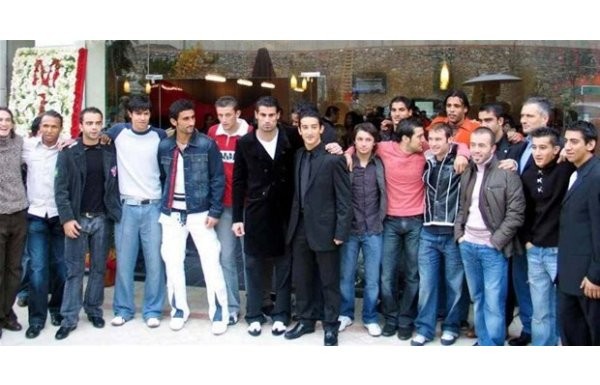 'Öyle bir geçer zaman ki...