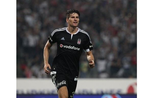 Almanya'da Mario Gomez manşetlerde