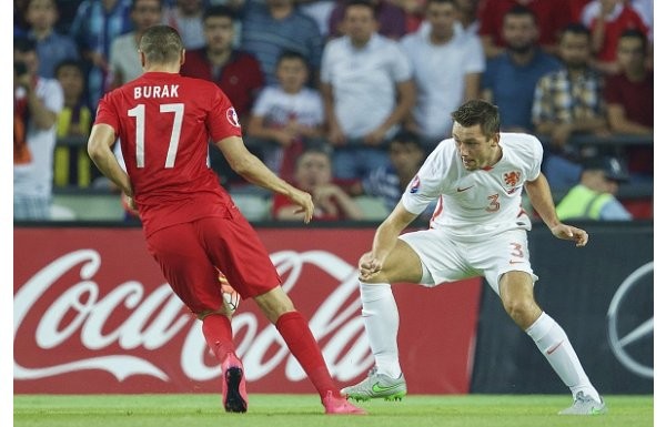 24 OYUNCUNUN 8’İ AVRUPA’DAN