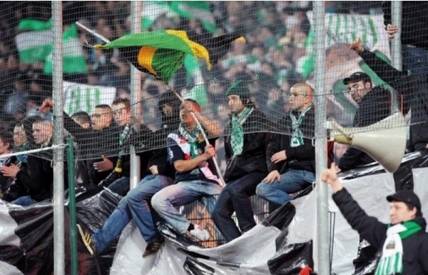 'En ateşli 10 takım taraftarı!