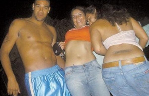 'Elinde sigarayla yakalanan futbolcular