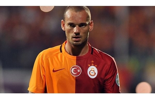 'Galatasaray'a Sneijder için FLAŞ teklif