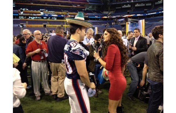 'Eşini gölgede bıraktı!