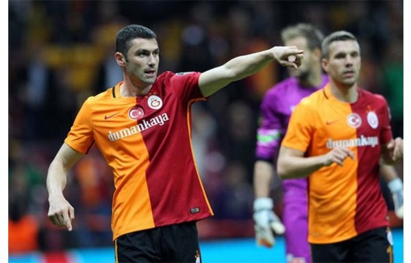 Selçuk İnan ve Burak Yılmaz'a müjde