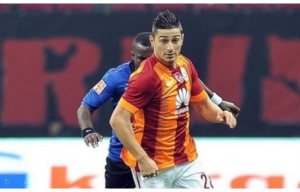 'Mustafa Denizli, 3 oyuncunun biletini kesti