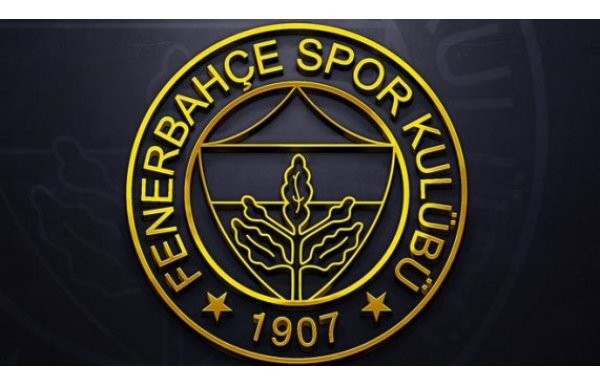 Fenerbahçe yıldız futbolcuya imzayı attırıyor