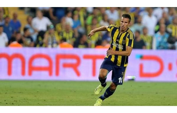 'Robin van Persie dünya deviyle anlaştı iddiası