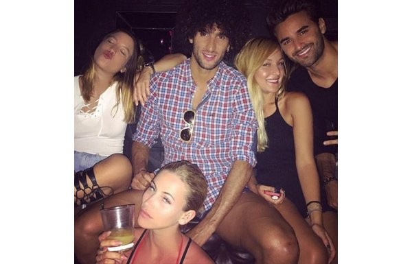 'Fellaini'nin yeni gözdesi Diaz'dan çarpıcı pozlar