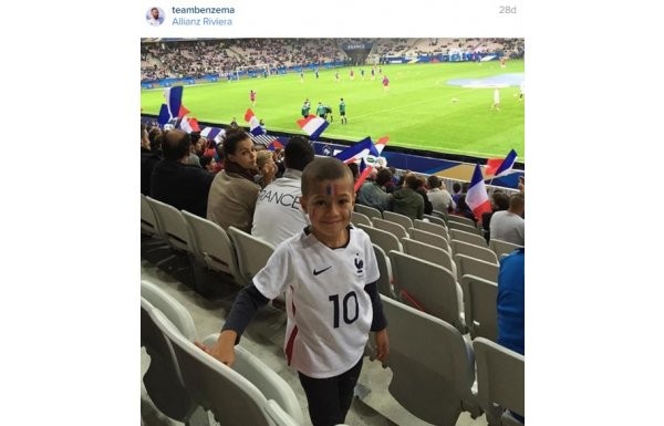 Sosyal medya günlüğü (12 Aralık 2015)