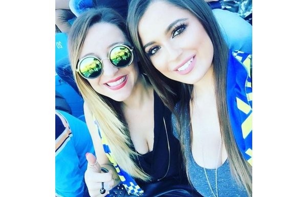 Güzel spiker tribüne gitti, herkes onu izledi