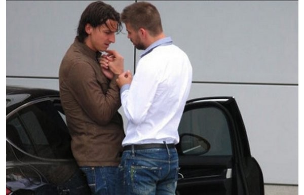 'Futbolun en seksi 11 karesi