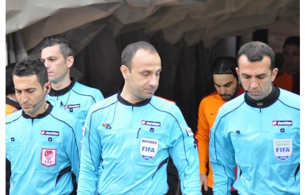 Kayserispor - Galatasaray maçının hakemi nasıldı?