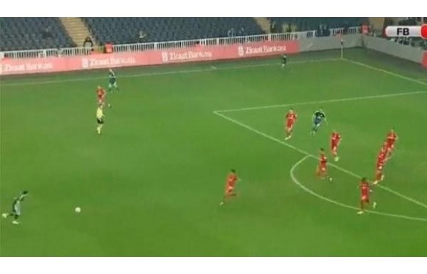 Şener Özbayraklı'nın Antalyaspor'a attığı gol