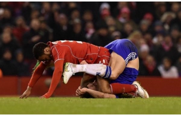 Futbolun en seksi 11 karesi