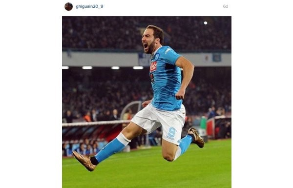 'Sosyal medya günlüğü (1 Aralık 2015)