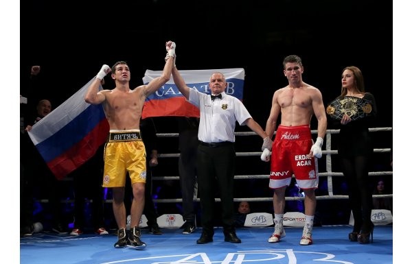 Adem Kılıçcı - Artem Chebotarev boks maçı