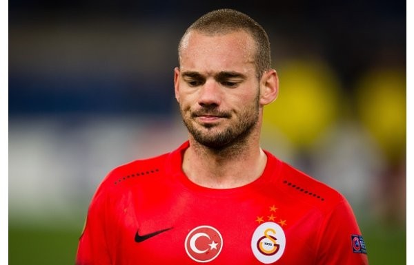 Galatasaray'da OLAY var! Sneijder ve Mustafa Denizli...