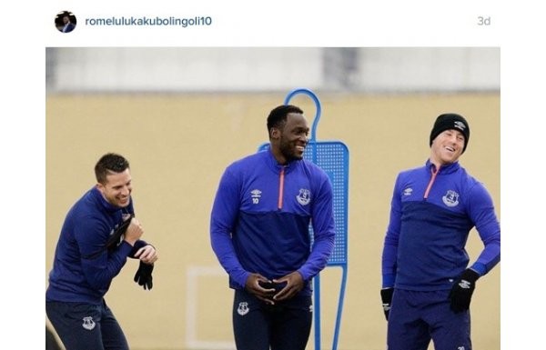 'Sosyal medya günlüğü (11 Şubat 2016)