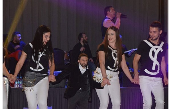 'Köksal Baba'ya çılgın doğum günü partisi