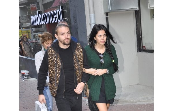 Asena Atalay: Caner bana soyadımı kullanma demedi