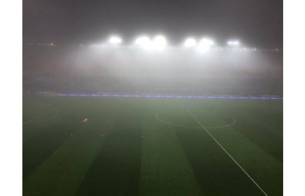 Beşiktaş - Mersin İdmanyurdu maçındaki sis bulutları