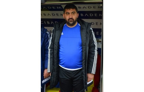 Ümit Özat
